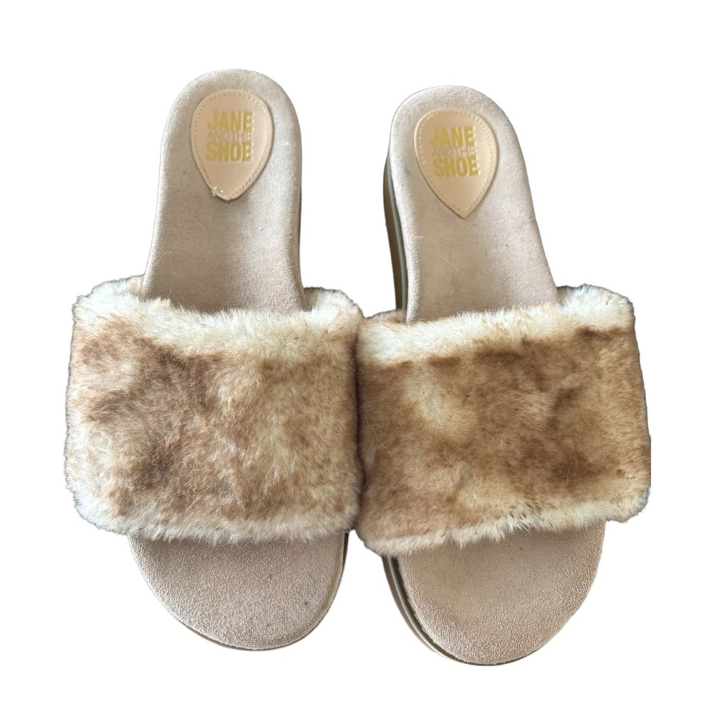 JANE AND THE SHOE ASTRID PLATFORM SANDALS